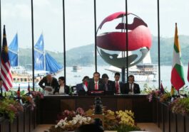 Malaysia Licenses Social Media Platforms, Singapore Steps Up Scam Detection: Combating Online Threats in Southeast Asia