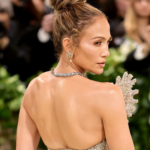 Jennifer Lopez steps out for shopping spotted wearing Wedding Ring.