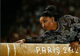 Simone Biles Celebrates Paris 2024 Success and Reunion with French Bulldog Lilo”