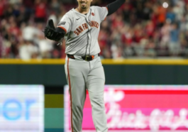 Giants pitcher, Blake Snell pitches his first career no-hitter