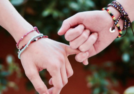 Here are some the best items highly advised by Perplexity for Friendship Day