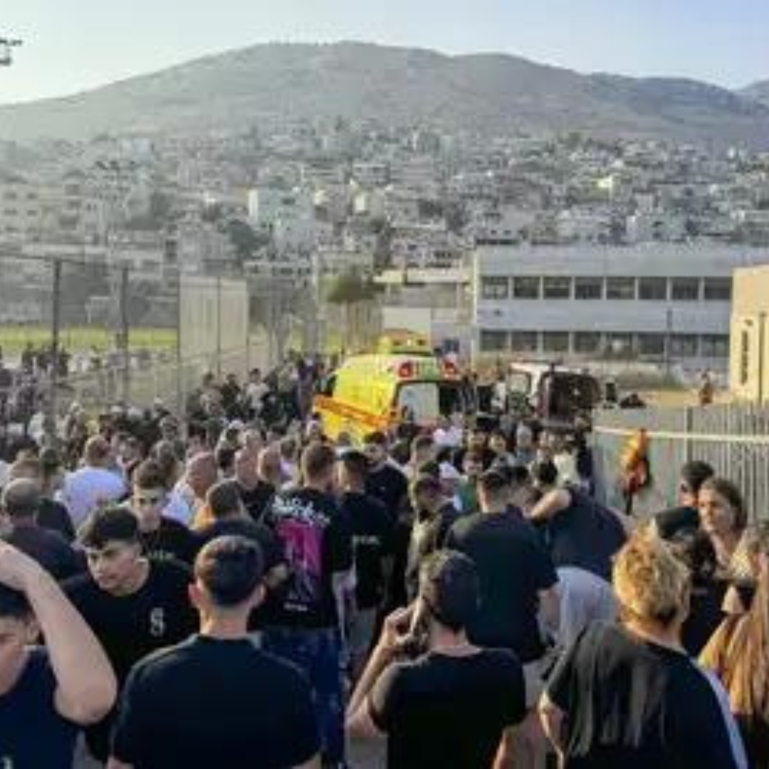 US & UK urges citizens to leave Lebanon on 'any available ticket'