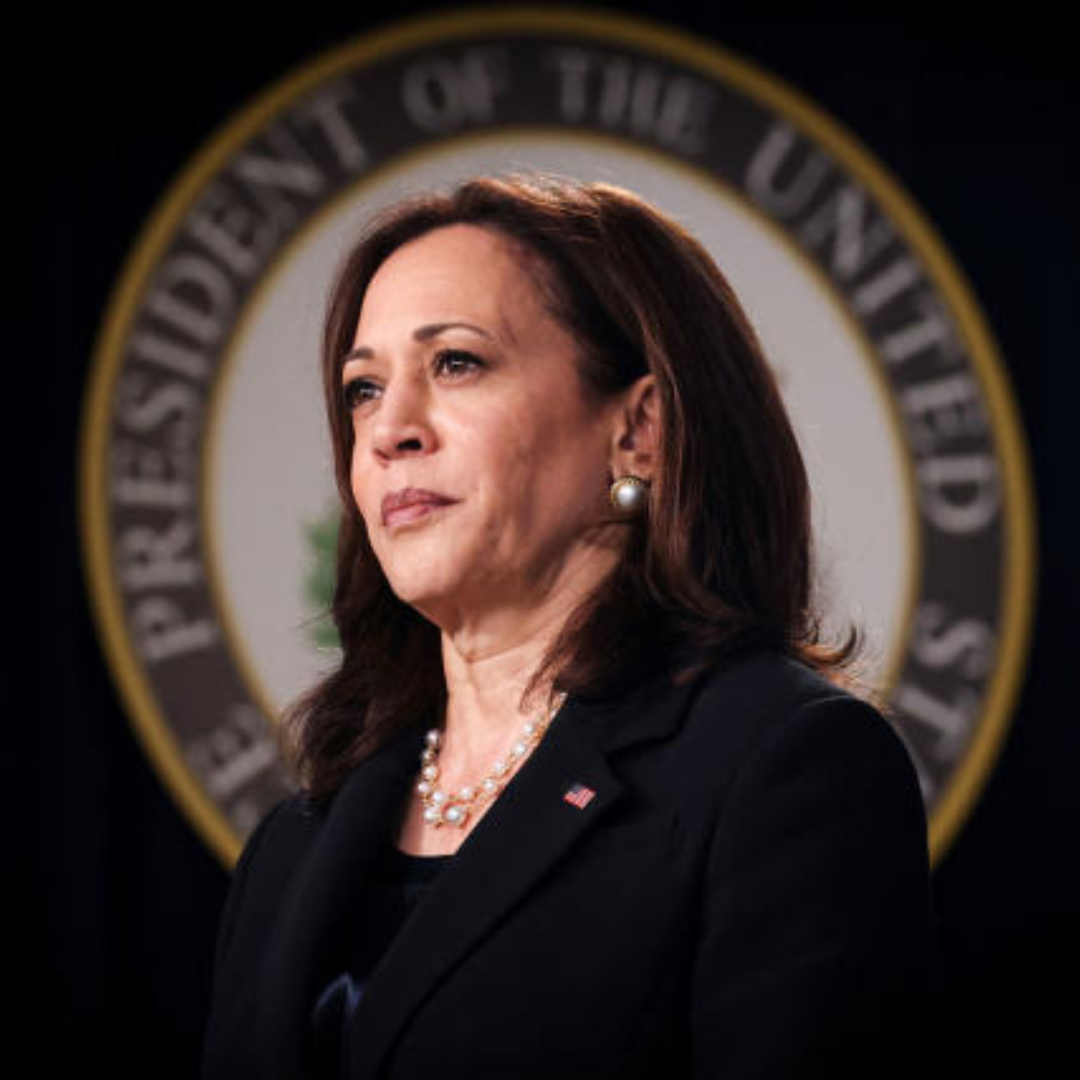 More than a hundred Silicon Valley investors, including Reid Hoffman, co-founder of LinkedIn, pledge to support Kamala Harris