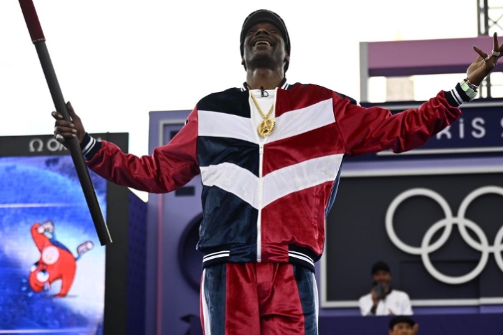 Snoop Dogg & Dr. Dre Light Up LA at 2028 Olympics Handover