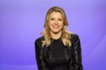 Jodie Sweetin Recreates Iconic Full House Dance