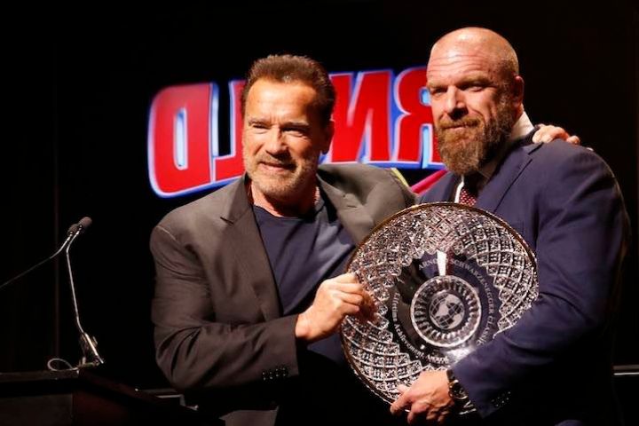 Triple H Shares Moment With Legendary Bodybuilder At WWE Smackdown