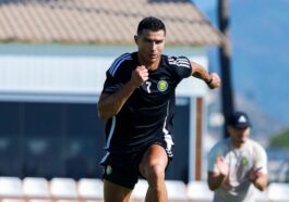 X reacts to Cristiano Ronaldo's Manchester United records