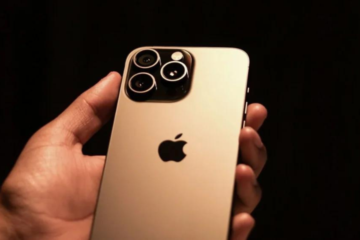 Investors Are Optimistic About The iPhone 16's AI Features