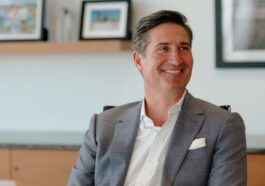 Starbucks CEO to Commute from California