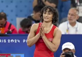 Jordan Burroughs Urges Silver Medal for Vinesh Phogat