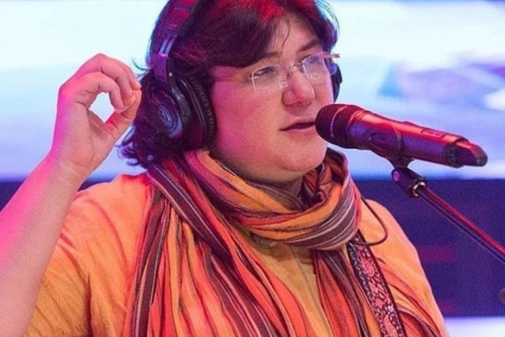 39 year old Pakistani singer, Haniya Aslam passed away after suffering a cardiac arrest