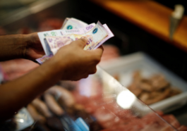 Argentina’s Economy Shrinks More Than Expected