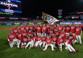Phillies Clinch NL East Title for First Time Since 2011 with 6-2 Win