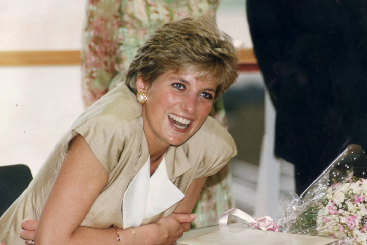 Princess Diana's 1991 Vogue Cover: A Nudge from Evangelista