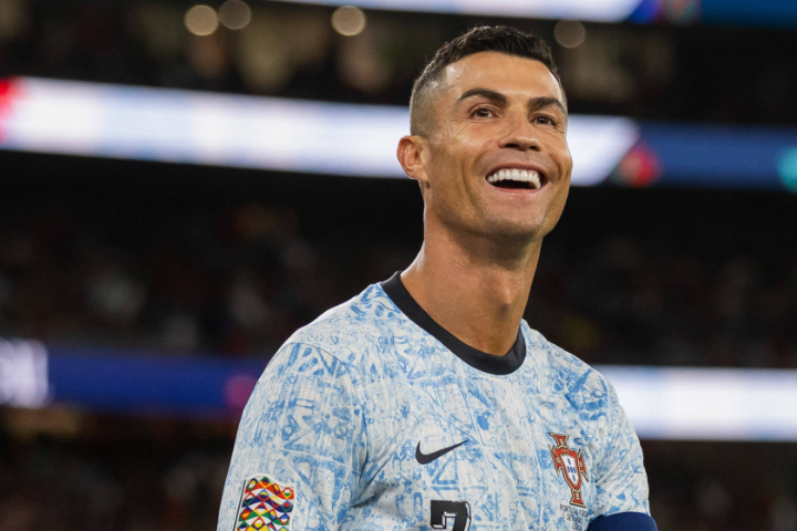 Cristiano Ronaldo becomes first player to score 900 goals