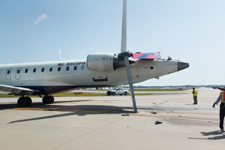 Two Delta Planes Collide, Wing Knocks Off Tail