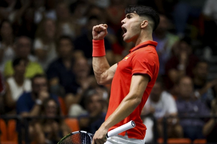 Alcaraz Leads Spain, U.S. Dominates Chile in Davis Cup