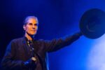 Perry Farrell's Wife: He Seeks Help After Onstage Outburst, 'He Will Persevere