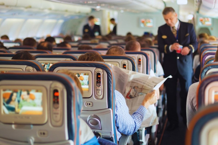 Scientists Propose Longer Flights To Reduce Aviation Emissions