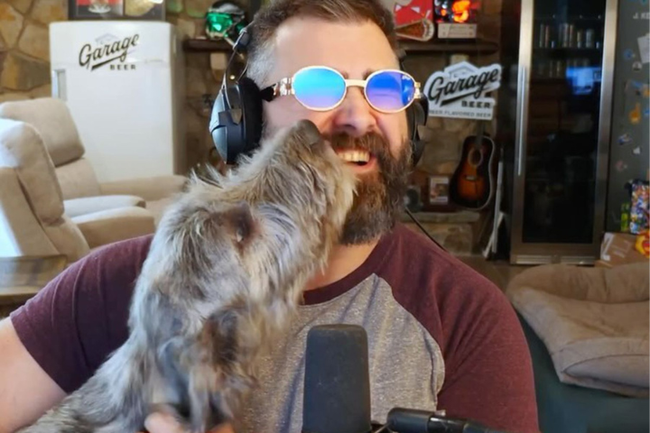 Jason Kelce introduces new family puppy, Nessie