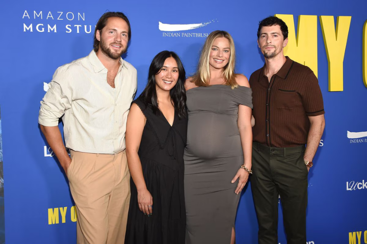 Pregnant Margot Robbie makes Red Carpet appearance
