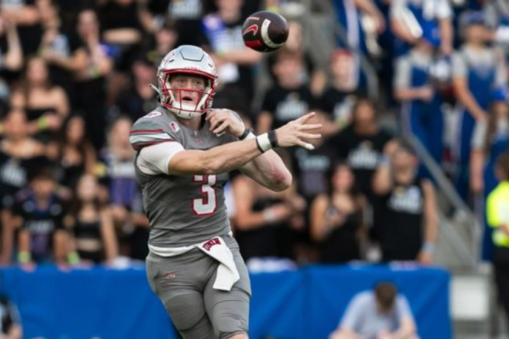 UNLV QB Departs Over Alleged Unfulfilled Commitments