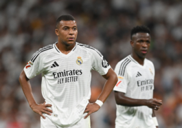 Kylian Mbappe injured his thighs