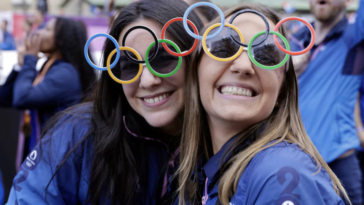 After Paris Olympics, Athletes paraded on Champs Élysées for last celebration