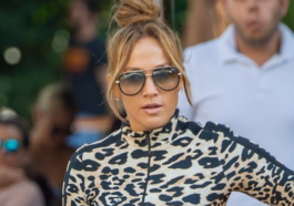Jennifer Lopez Flaunts Toned Midriff