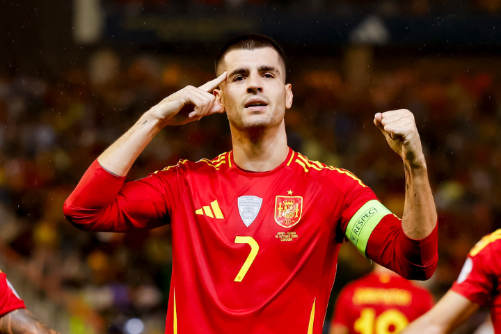 Spain advances to Nations League quarterfinal after victory over Serbia