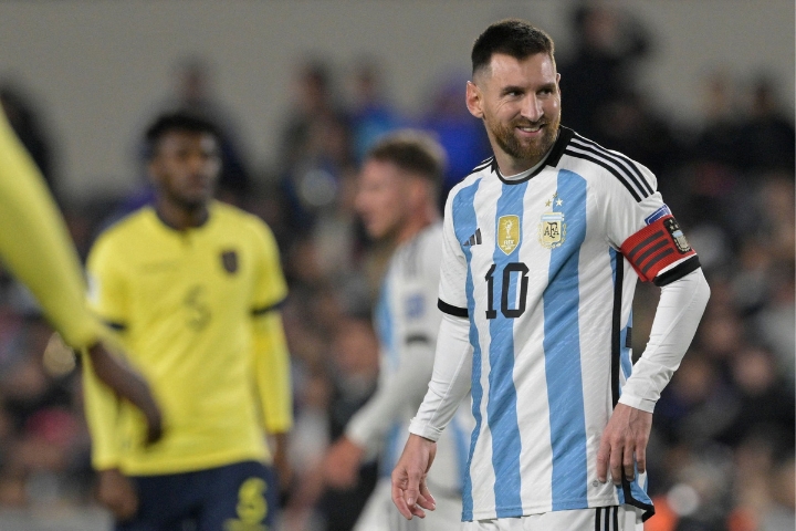 Lionel Messi returns with Argentina squad for World Cup qualifiers