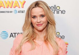 Reese Witherspoon's Bootcut Jeans: A Fall Wardrobe Essential