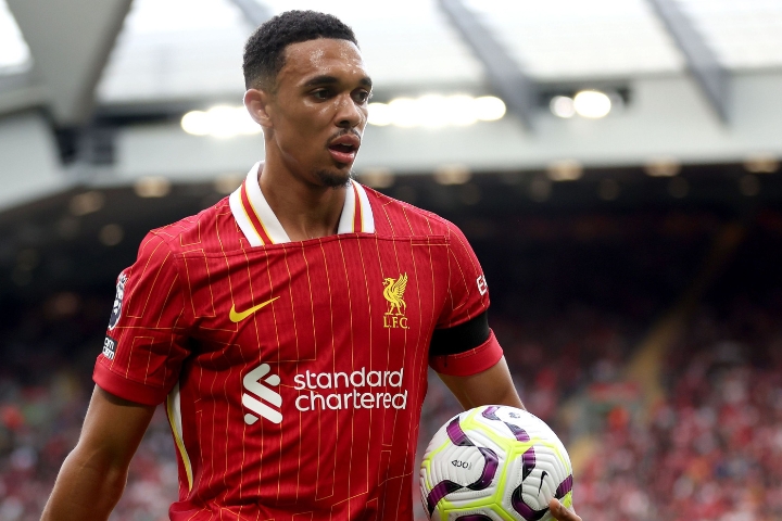 Mark Lawrenson suggests possible Alexander-Arnold replacement