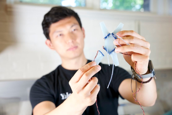 Yale's Gecko Robot Self-Amputates for Survival