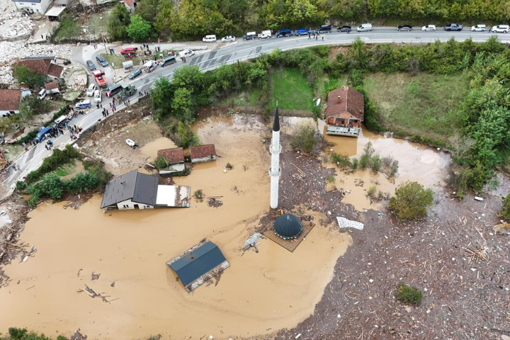 Bosnian FA postpones all games due to landslides and floods