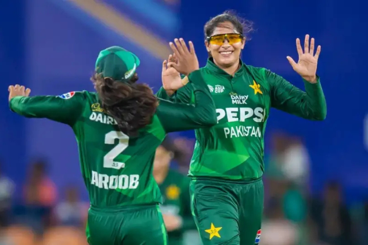 Iqbal Becomes No. 1 T20I Bowler Before Ecclestone Strikes Back