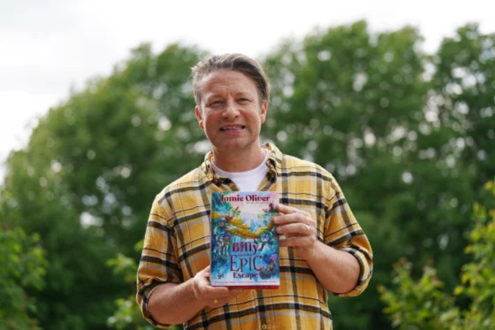 Jamie Oliver Apologizes After Book Withdrawn Over Criticism
