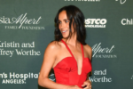 Meghan Markle Stuns at Glam Girls Night Out
