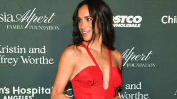 Meghan Markle Stuns at Glam Girls Night Out