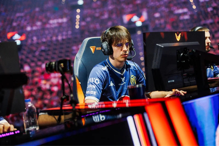 OverActive Media Strengthens Financial Future with Riot Deal