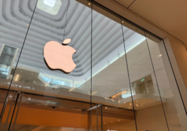 Apple Accused of Employee Surveillance and Silencing in New Lawsuit