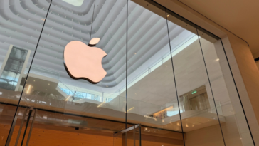 Apple Accused of Employee Surveillance and Silencing in New Lawsuit